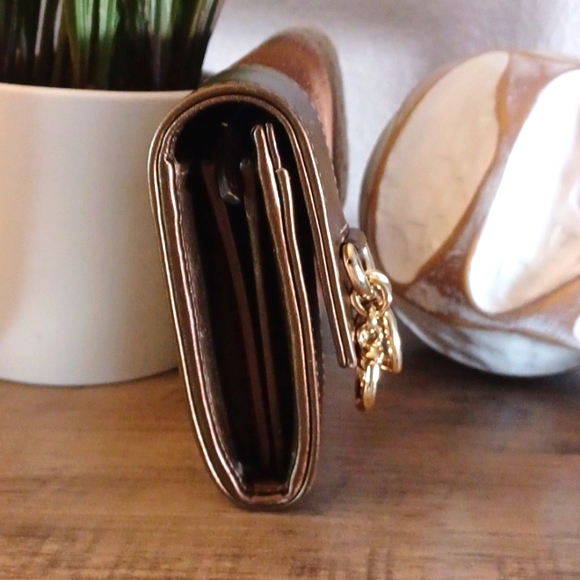 *SOLD* New Gucci Canvas GG gold gradient Continental long wallet with charms - Picture 5 of 14